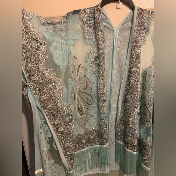 Rush Fashion Mint Paisley Fringe Kimono - Picture 4 of 5